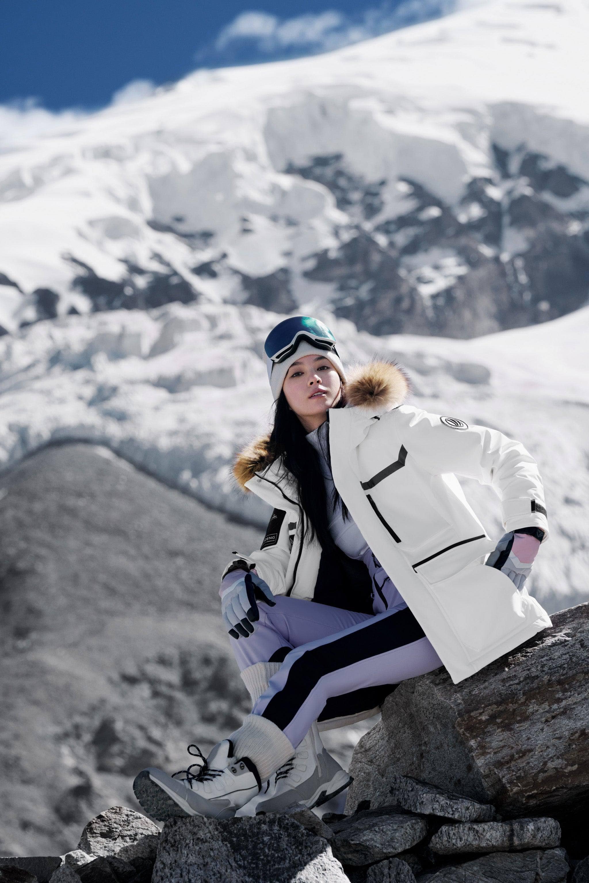 Classic Extreme Goose Down Gore-Tex Parka 2350 - Image 5