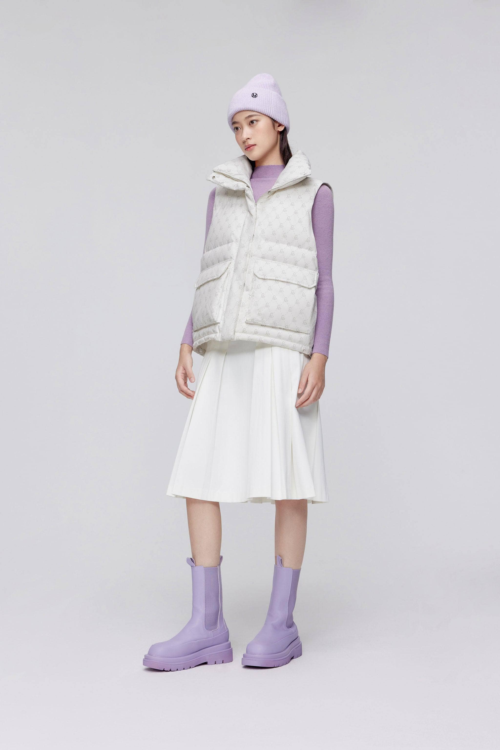 Unisex Classic Oversized Down Gilet 5260 - Image 5