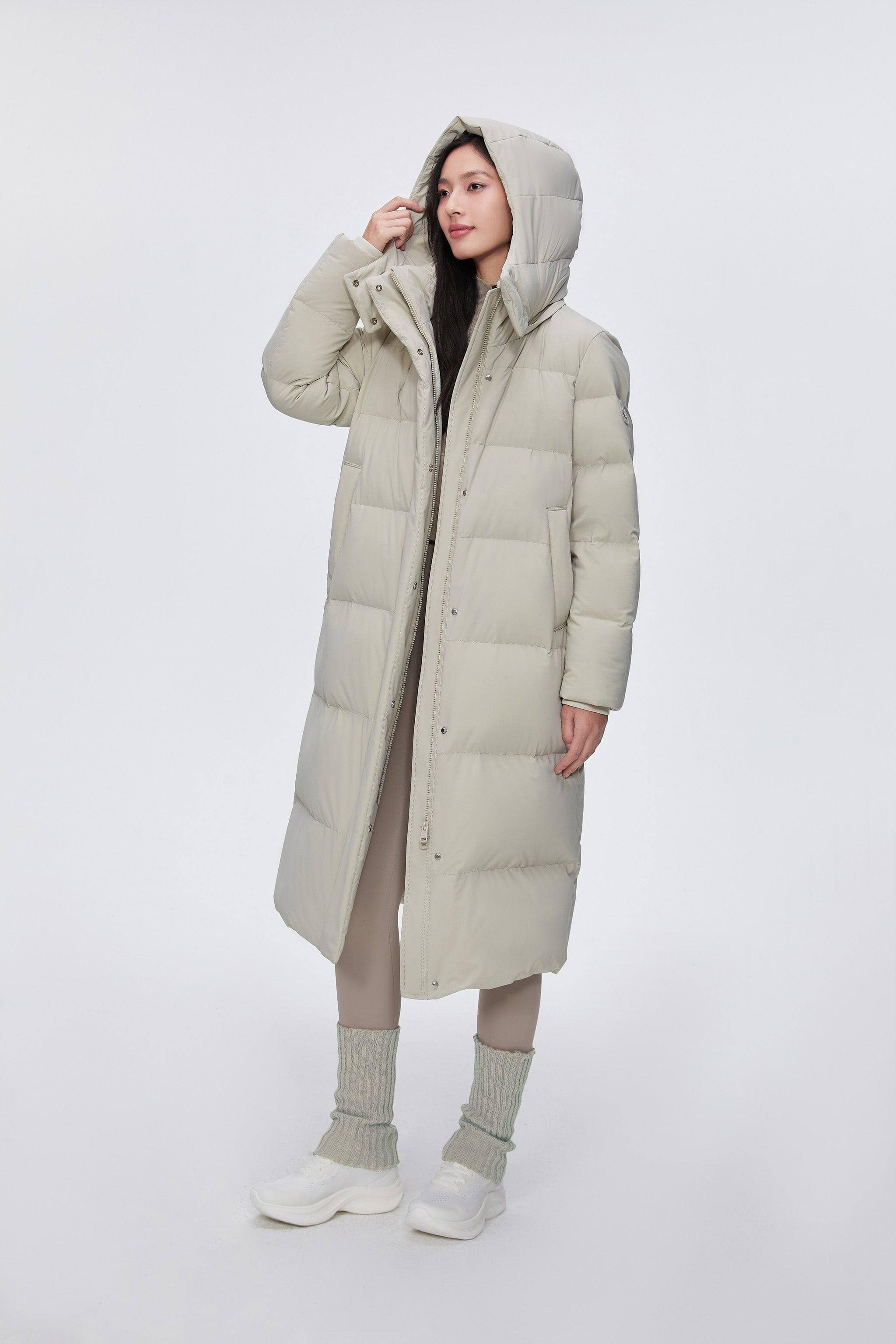 Comfy Women's Down Coat With Detachable Hood - Image 3