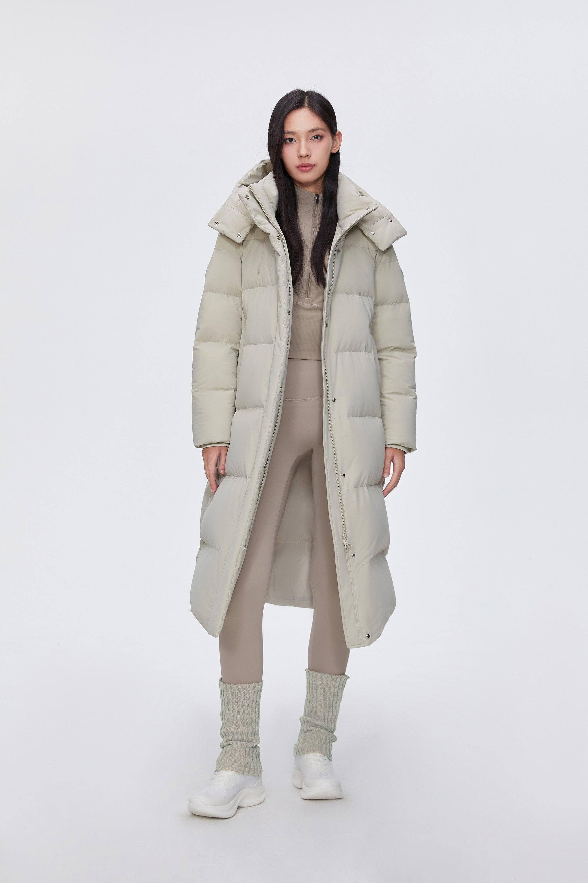 Comfy Women's Down Coat With Detachable Hood - Image 4