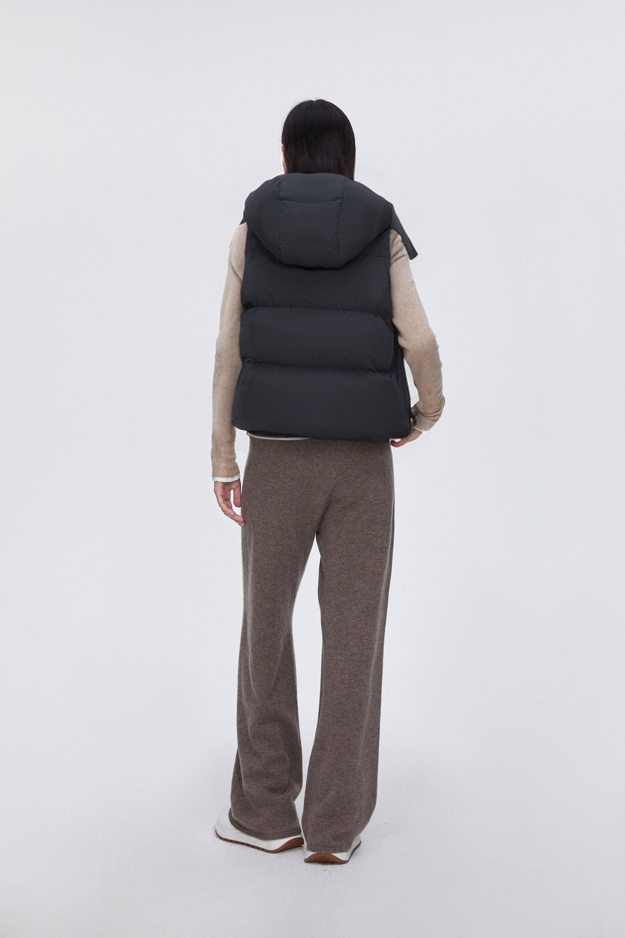 Comfy Women's Down Gilet With Detachable Hood - Image 10