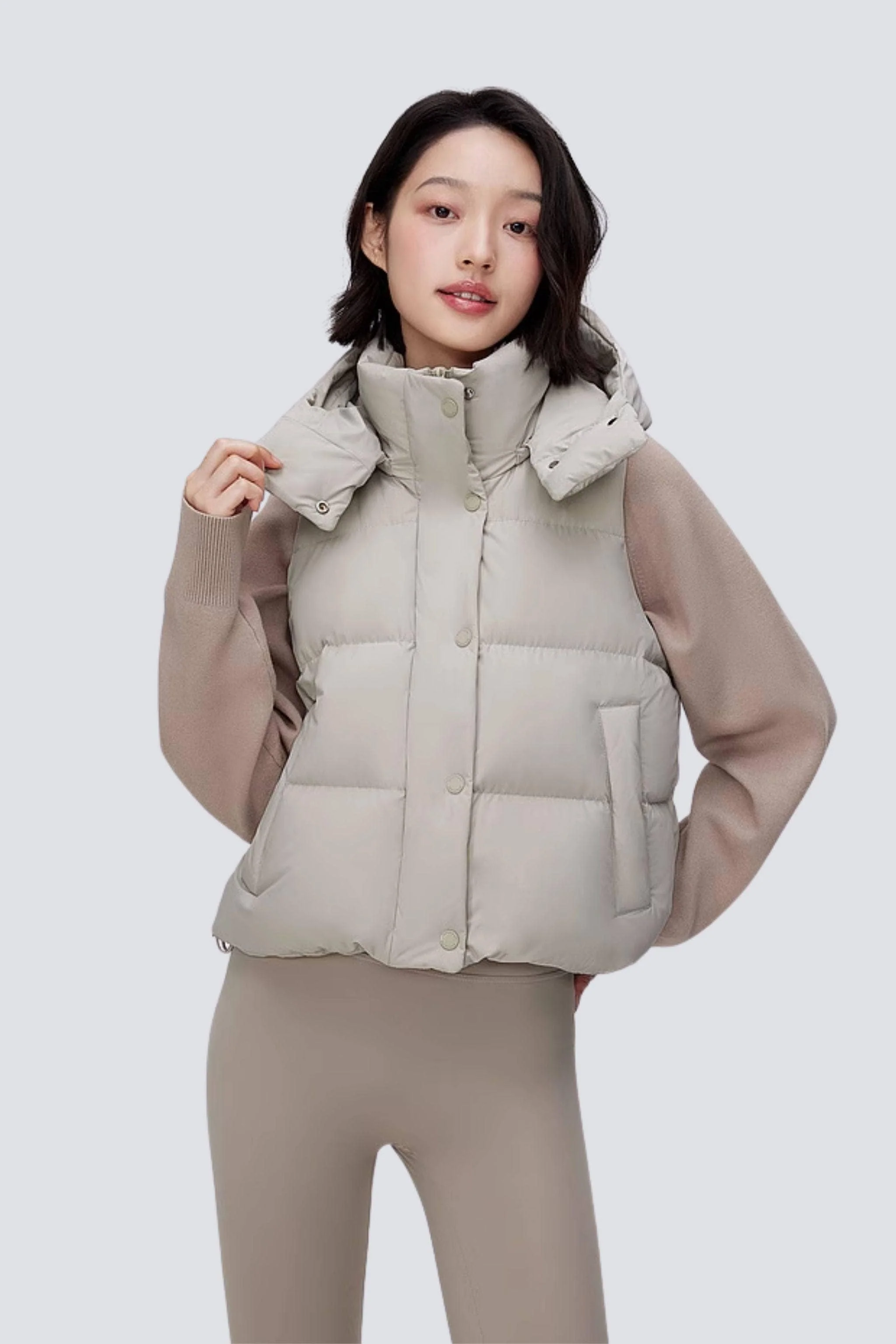 Comfy Women's Down Gilet With Detachable Hood - Image 2