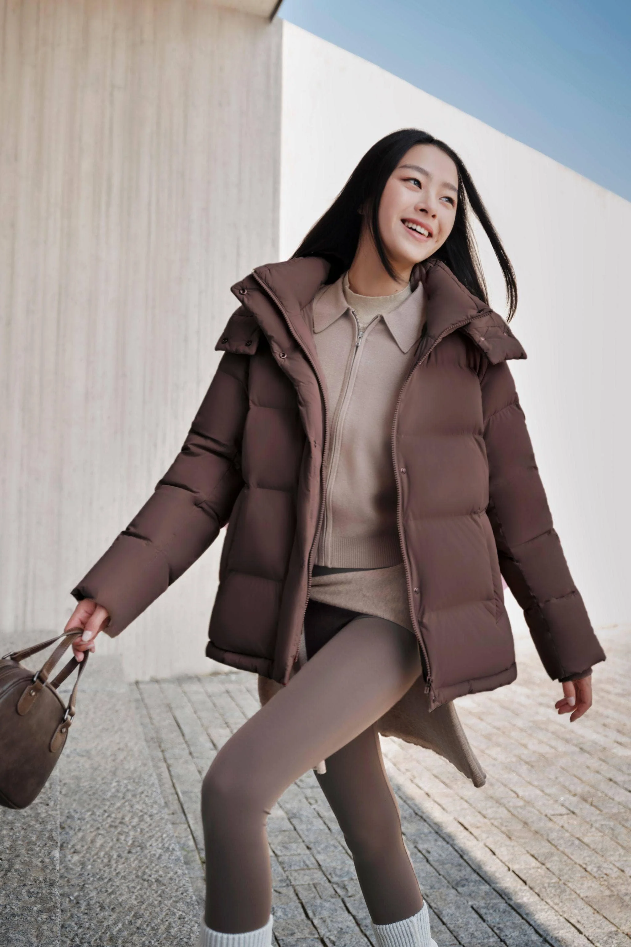Comfy Women's Down Jacket With Detachable Hood - Image 10