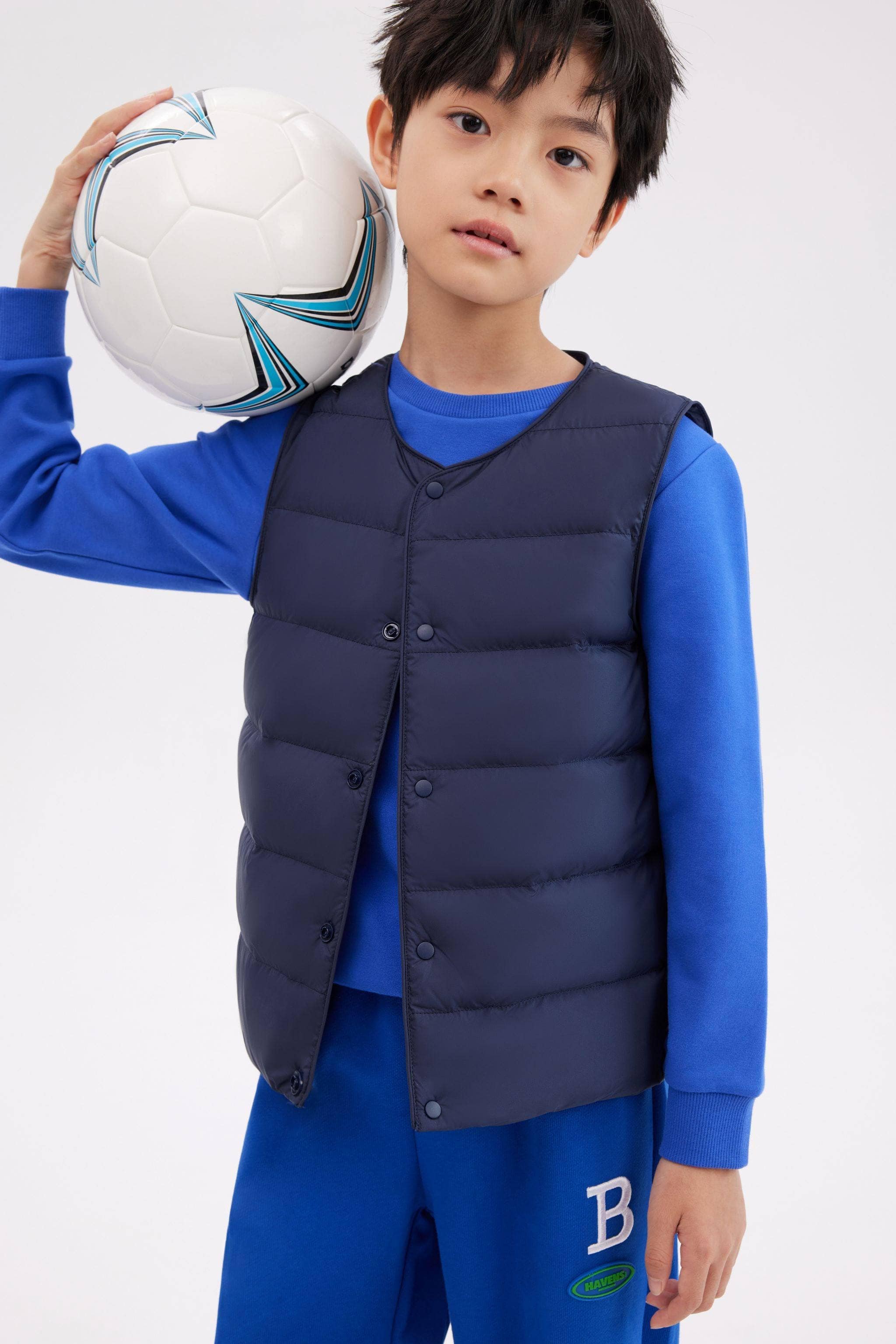 Kid's Ultra-light Down Gilet - Image 13