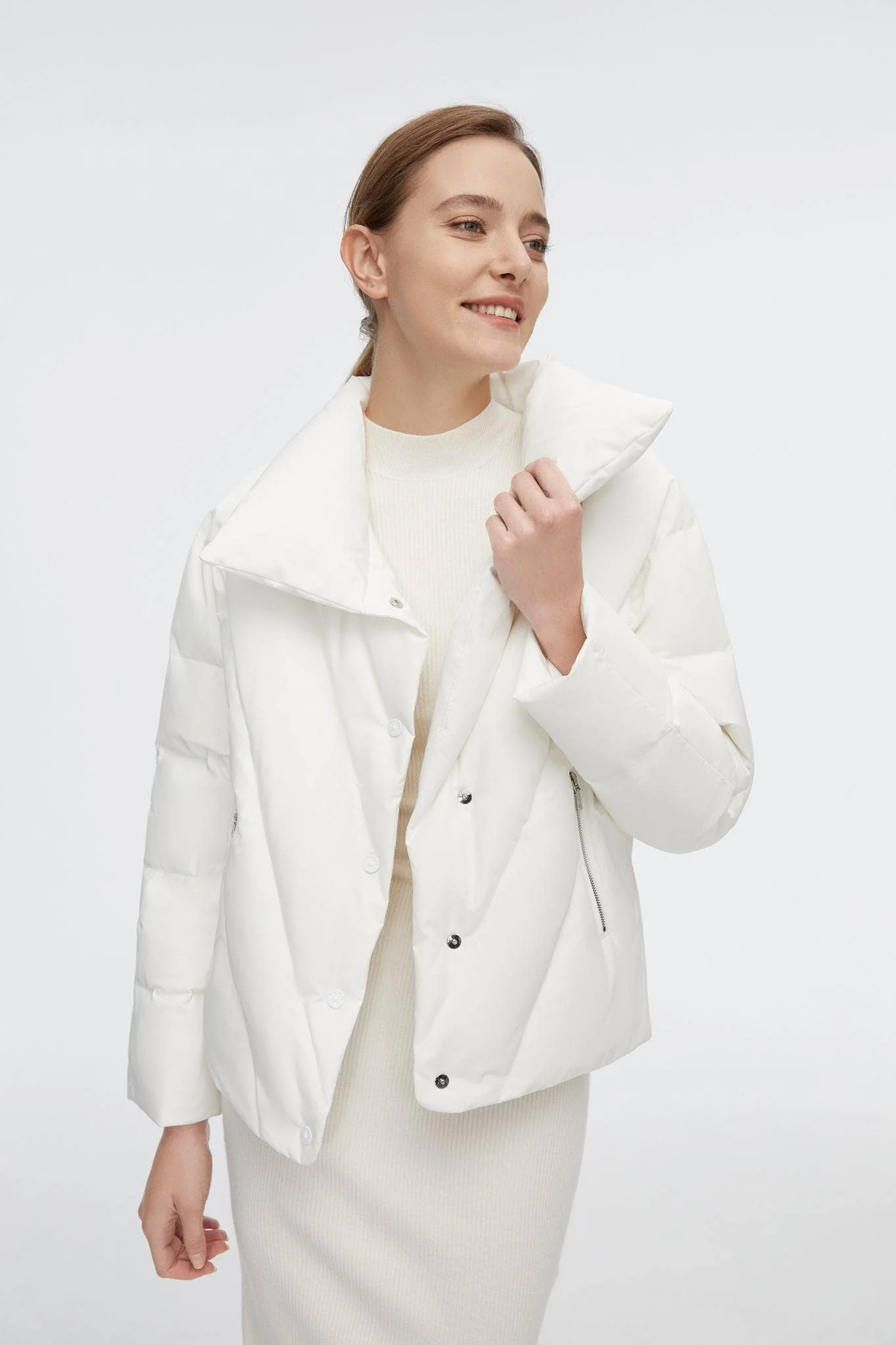 Short Goose Down Jacket With Lapel - Image 11