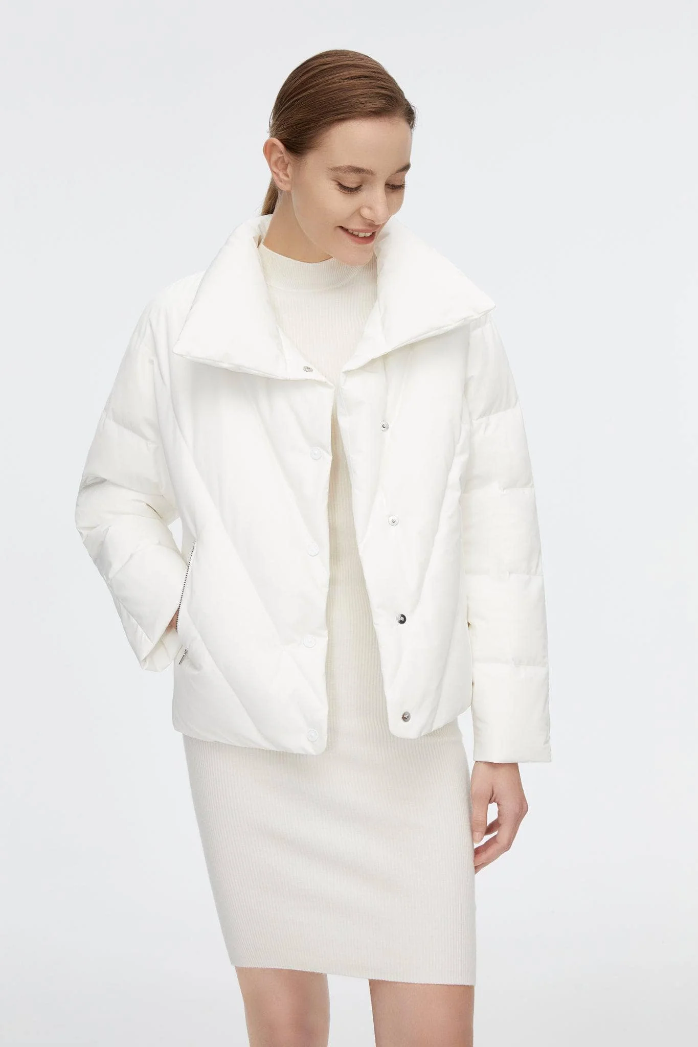 Short Goose Down Jacket With Lapel - Image 9