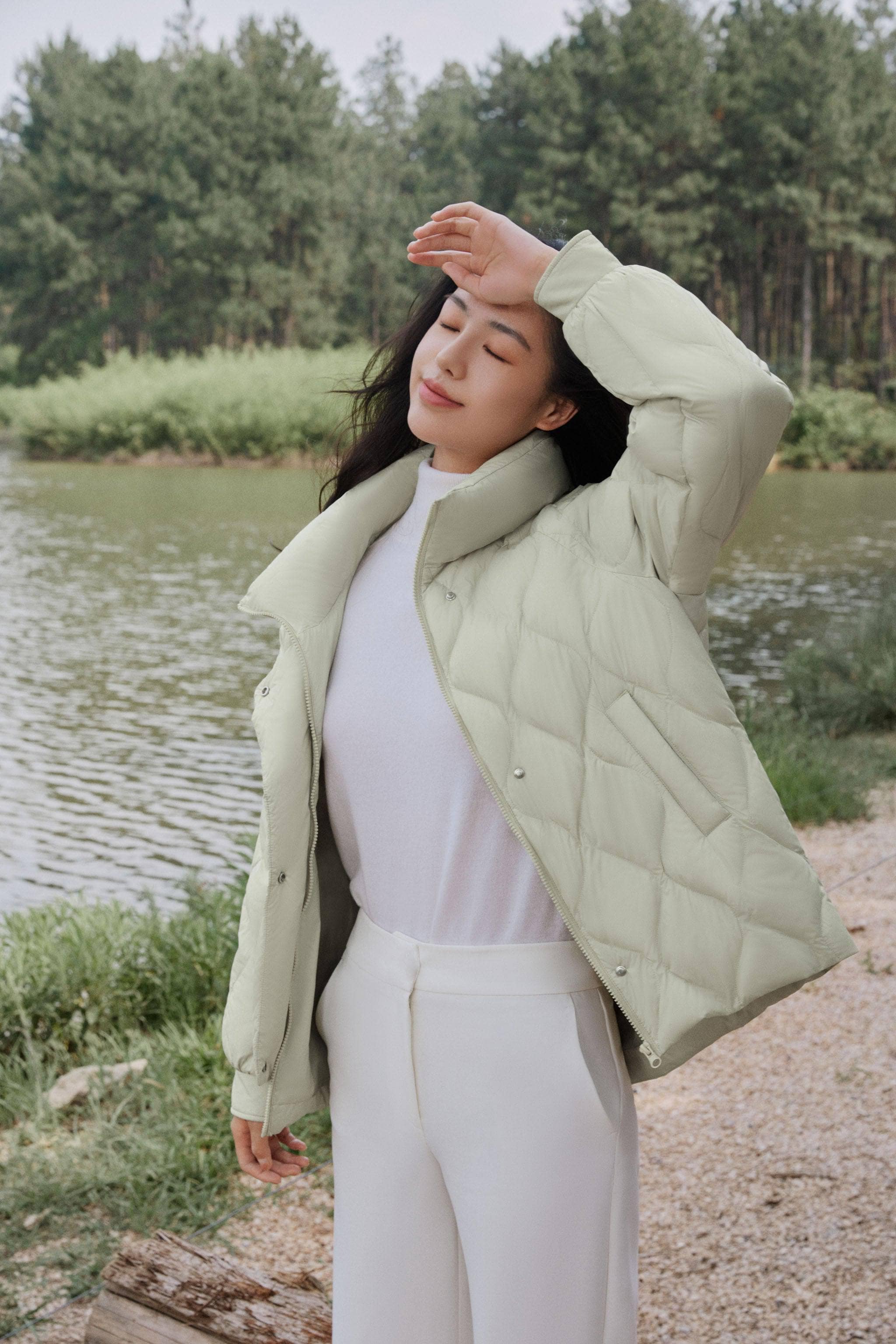 Women's Contrast Piping Weightless Down Jacket - Image 19