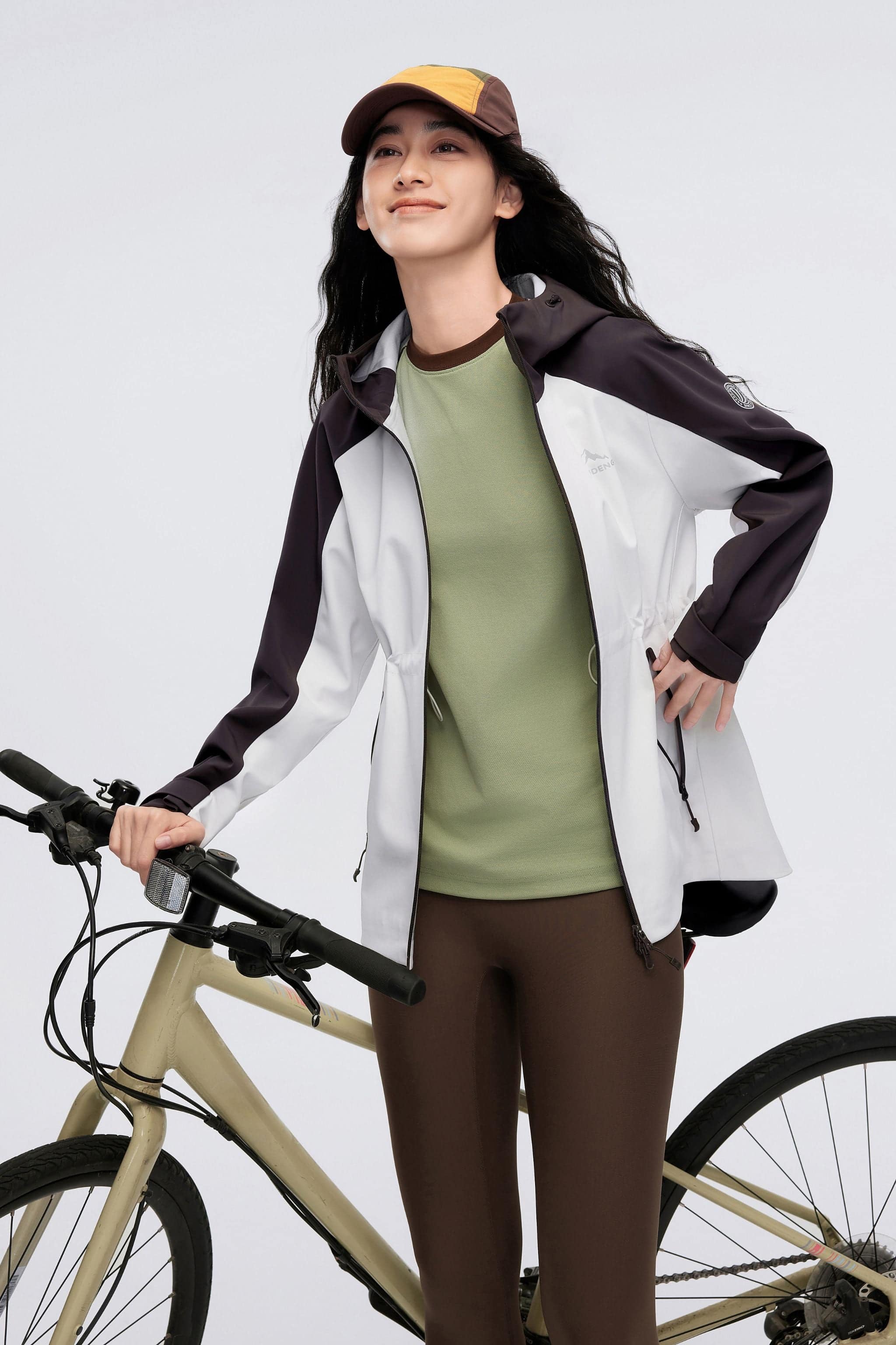 Women's Hooded Soft Shell Functional Jacket 2024 - Image 3