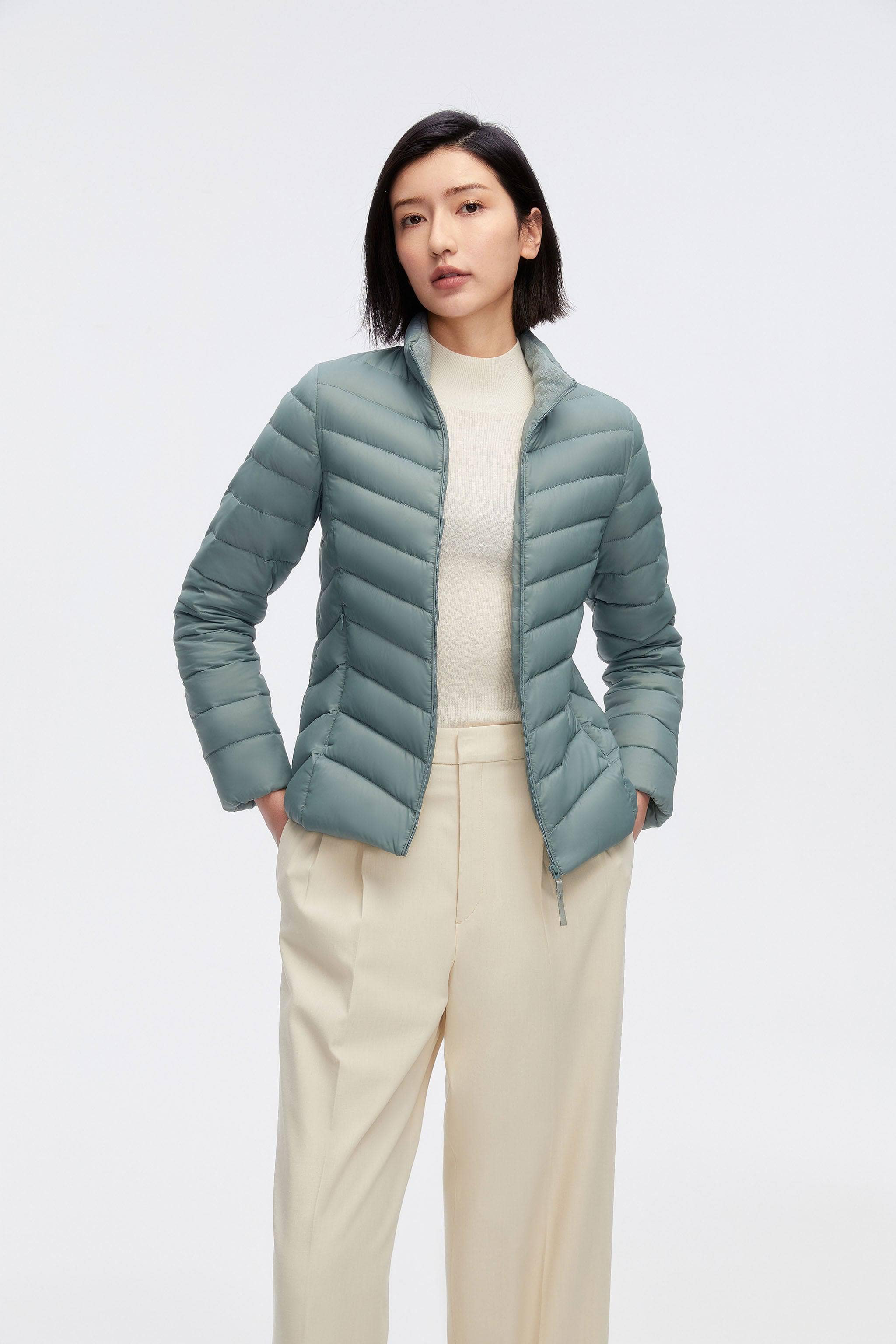 Women's Packable Ultralight Down Jacket - Image 18