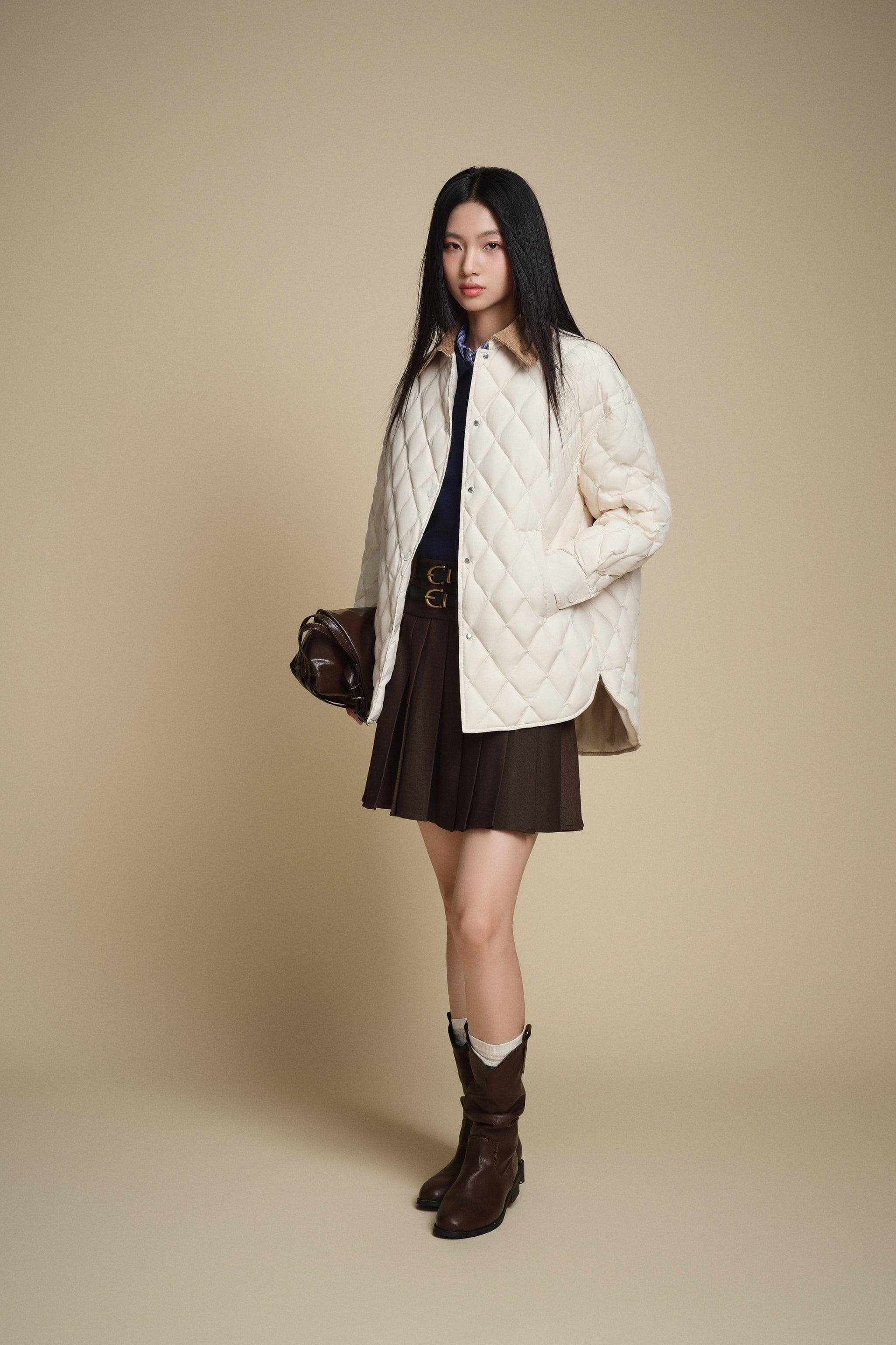 Women's Quilted Barn Down Jacket - Image 13