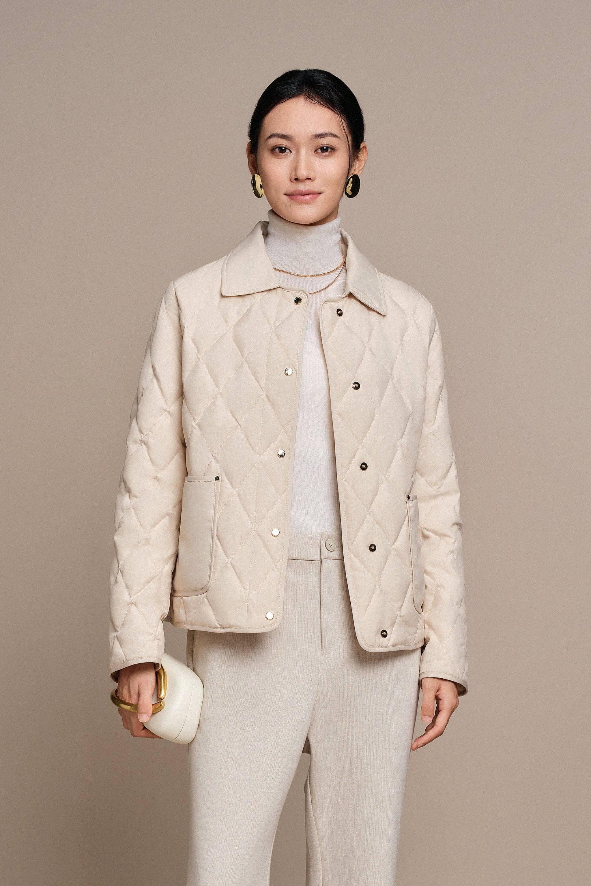 Women's Short Goose Down Quilted Coat - Image 10