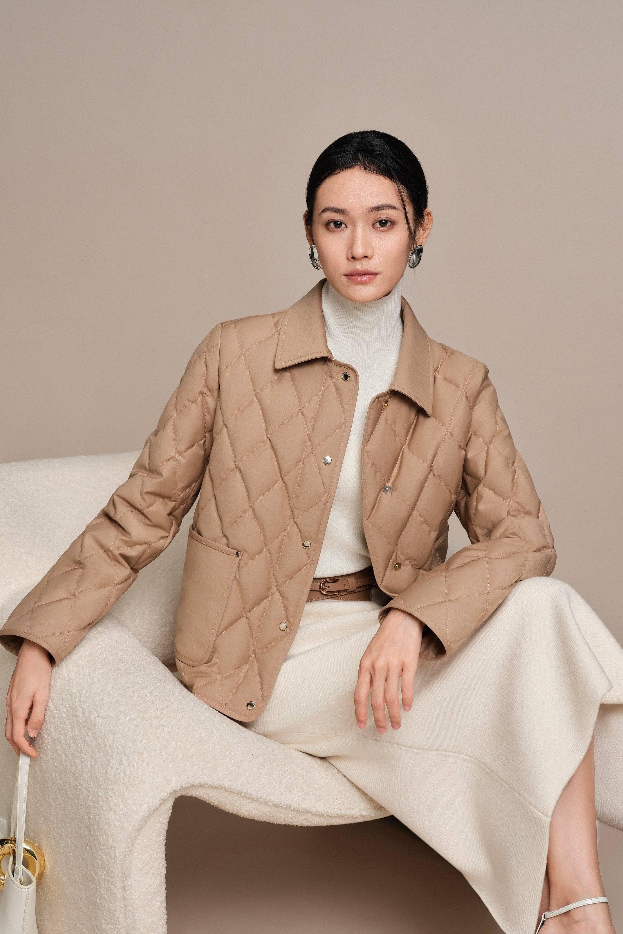 Women's Short Goose Down Quilted Coat - Image 2