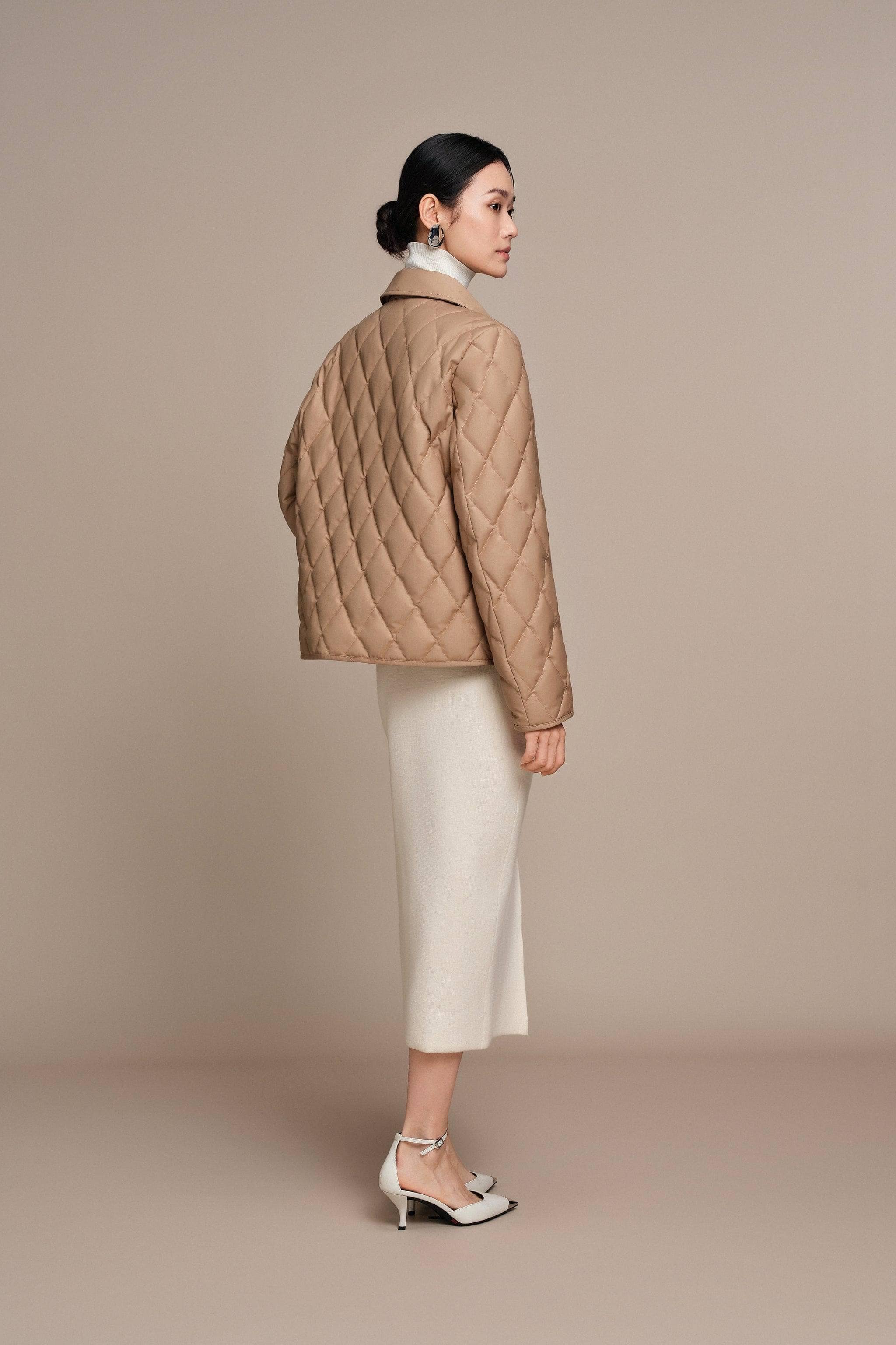 Women's Short Goose Down Quilted Coat - Image 5