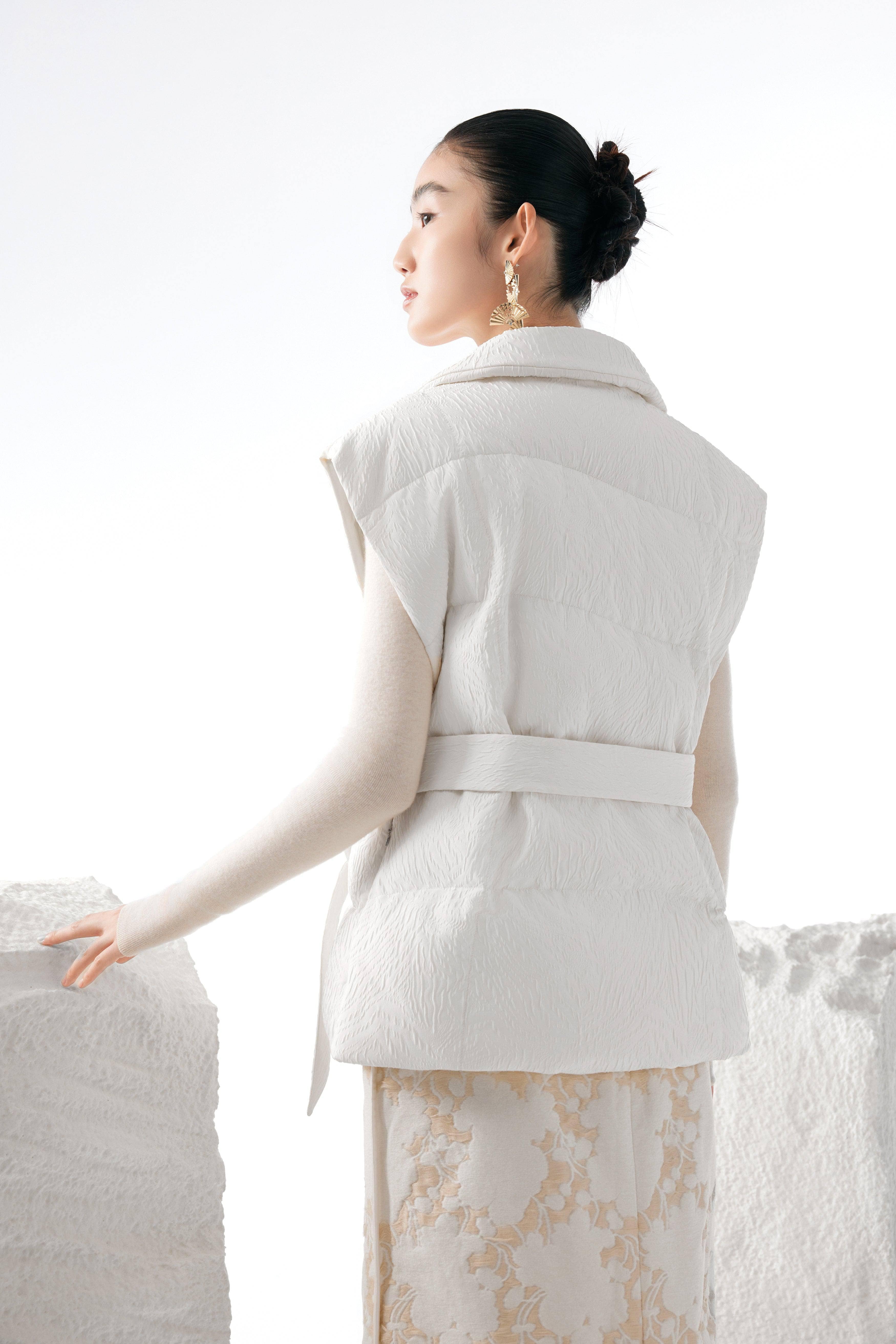 Women's Eastern Aesthetic Goose Down Gilet - Image 11