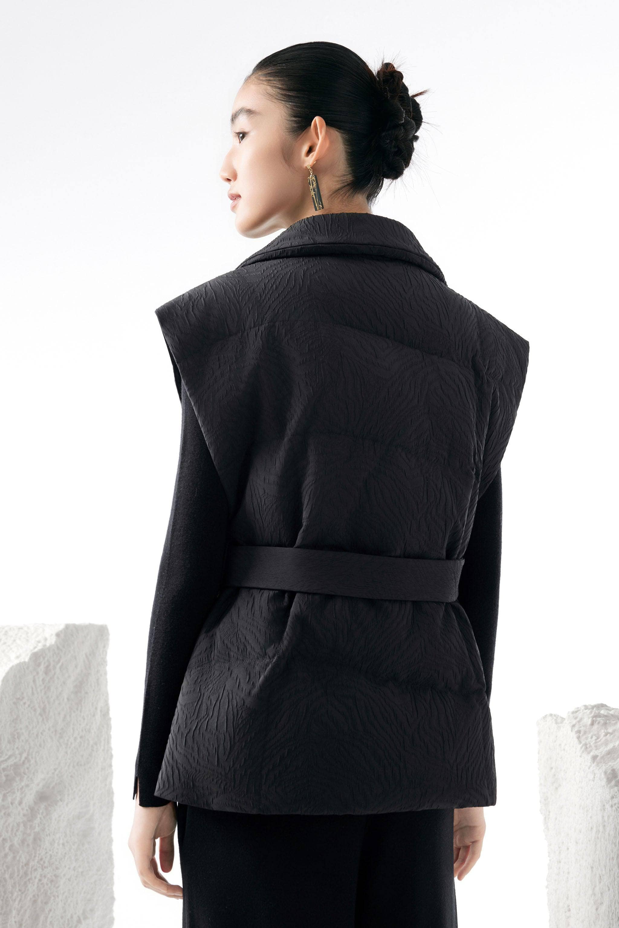 Women's Eastern Aesthetic Goose Down Gilet - Image 7